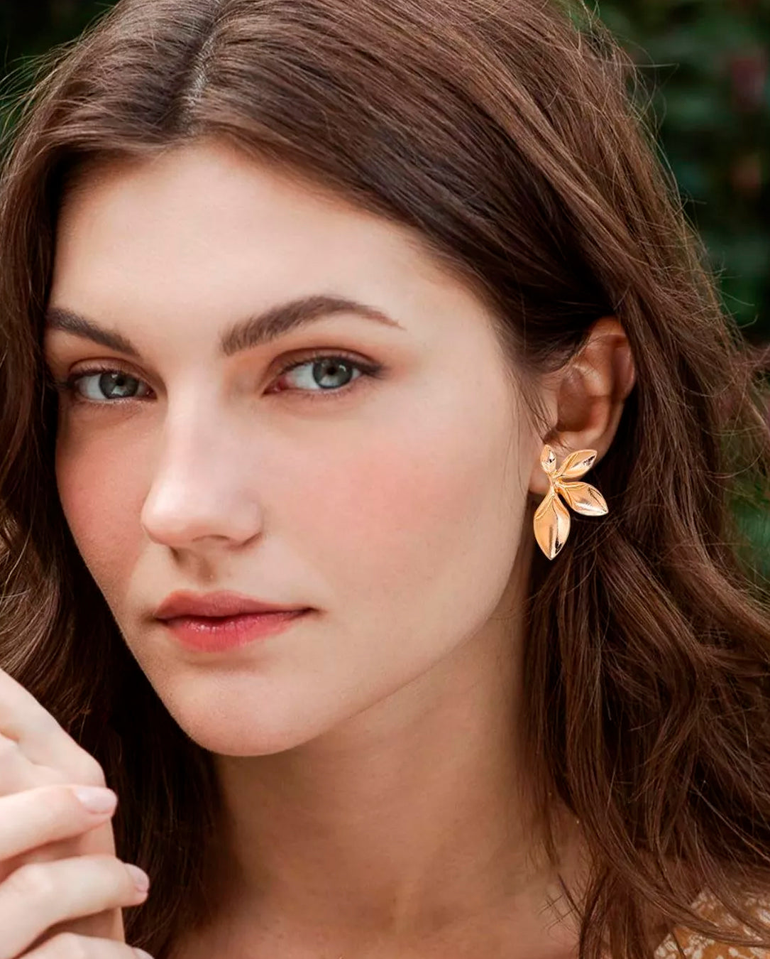 Brinco Feminino De Folhas Texturizada Banhado A Cobre Dourado Ou Prata