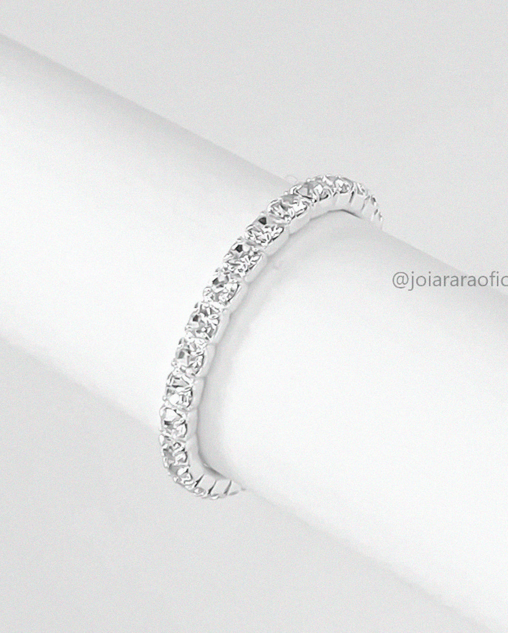 Anel Aparador de Aliança Cravejado Brilhante Banhado a Ouro ou Prata