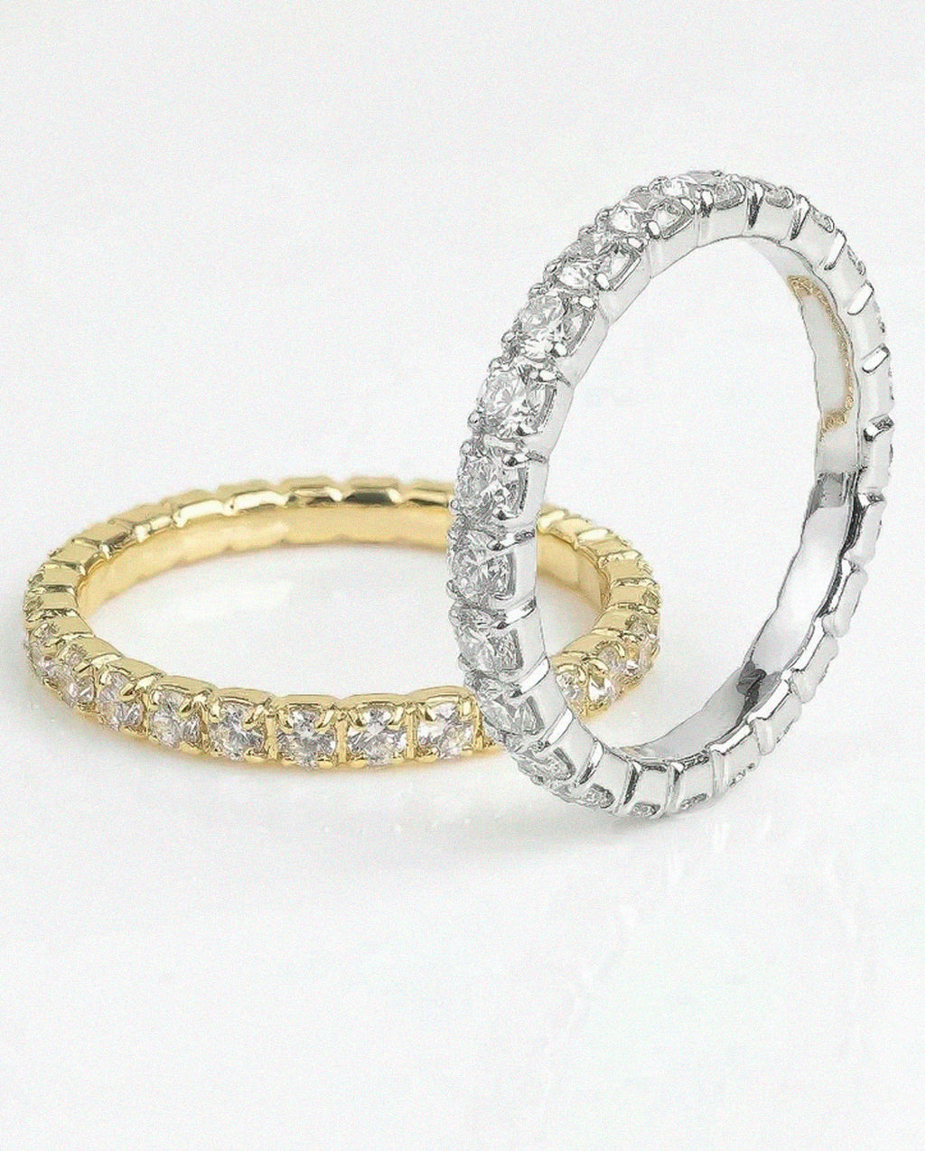 Anel Aparador de Aliança Cravejado Brilhante Banhado a Ouro ou Prata