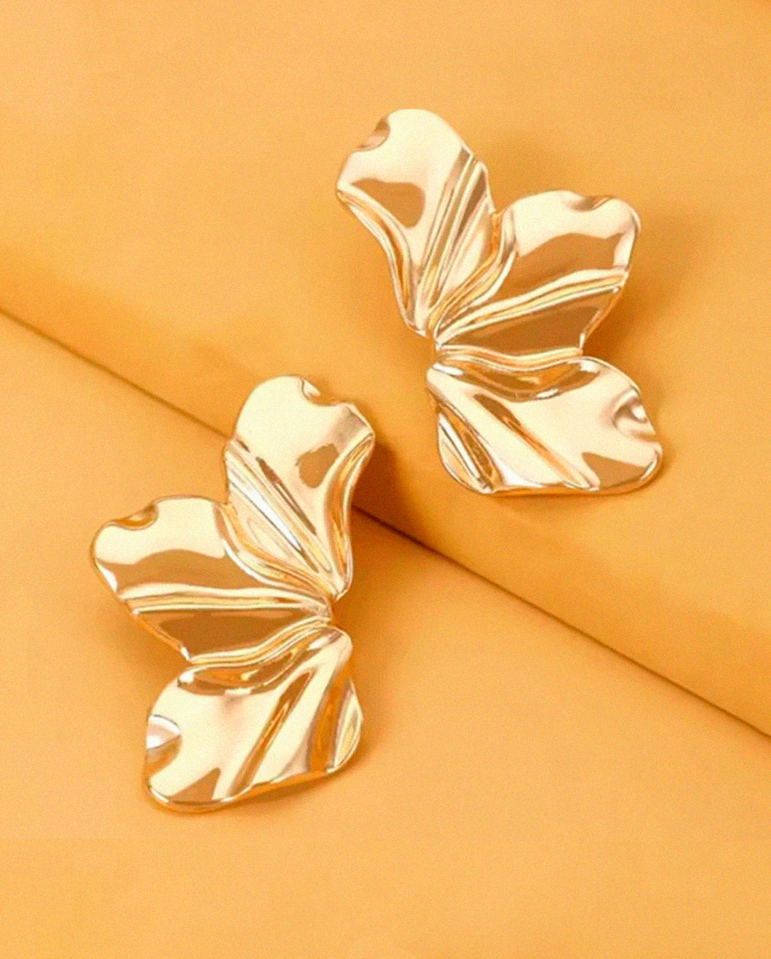 Brinco Feminino Pétala de Flor Folheados Orgânico Ouro e Prata