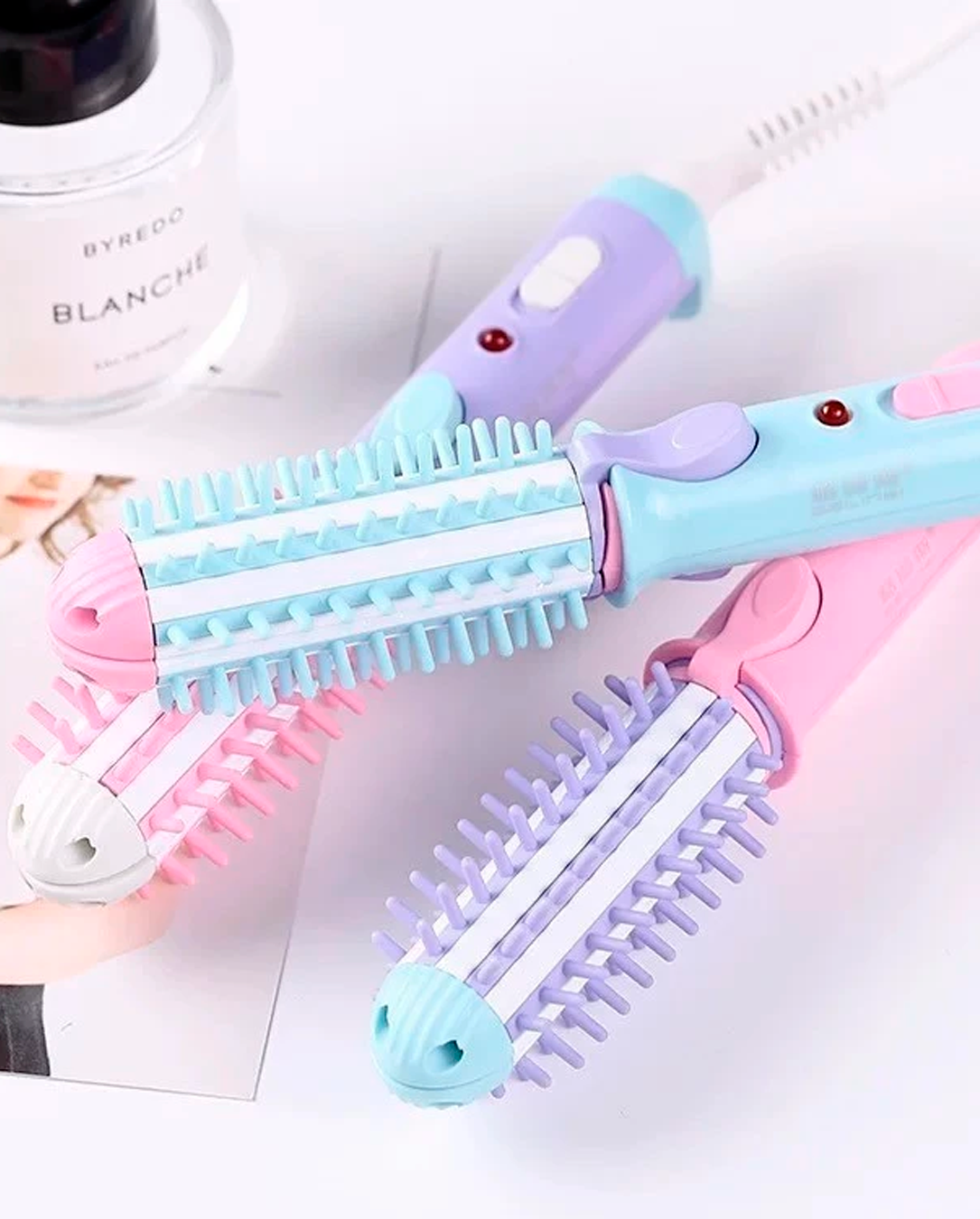 Mini Escova Modeladora Portátil Enrola Alisa Ou Modela Cabelo Bivolt Marisa