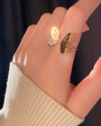 Anel Feminino Borboleta Ajustável em Aço Titânio