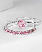 Kit 2 Anéis Banhados – Solitário e Aparador com Strass Rosa Bebê