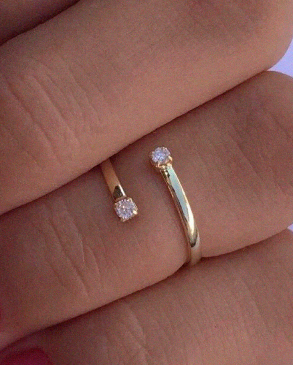 Anel de Falange Ajustável Folheado a Prata ou Ouro 18K com Duas Zircônias