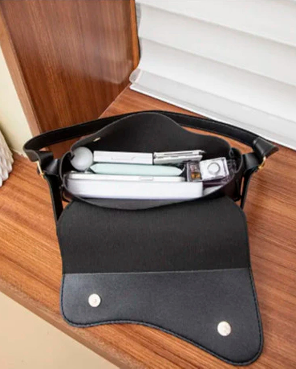 Bolsa Feminina Baguete de Ombro Transversal Alça Regulável Elegante