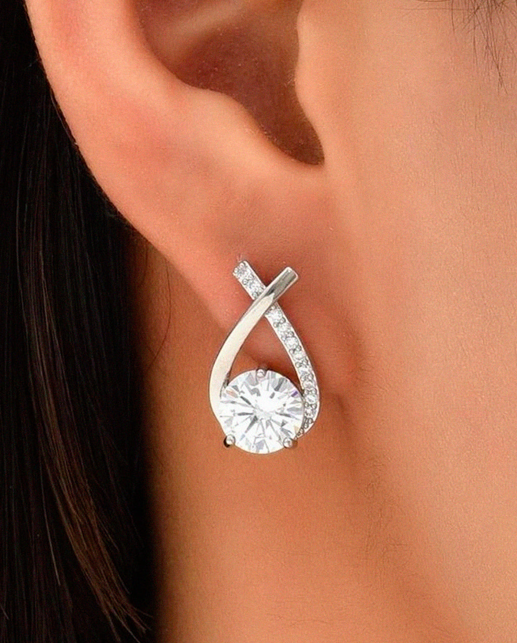 Brinco Brilhante Zircônia Elegante Casual Banhado a Ouro ou Prata