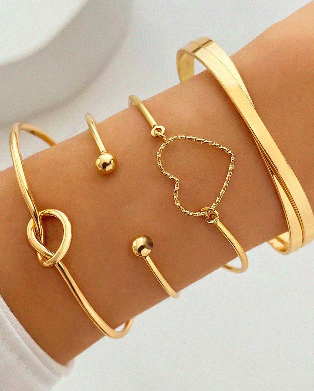 Kit 4 Pulseiras Feminina Conjunto Multicamadas Vintage Banhado A Ouro 18K