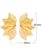 Brinco Feminino Meia Flor 5 Petalas Luxo e Delicado