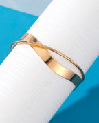 Pulseira Feminina Com Punho De Metal Ondulado Geométrico