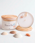Vela Aromática Artesanal Premium 110g Vários Aromas Com Especiarias E Tampa De Madeira