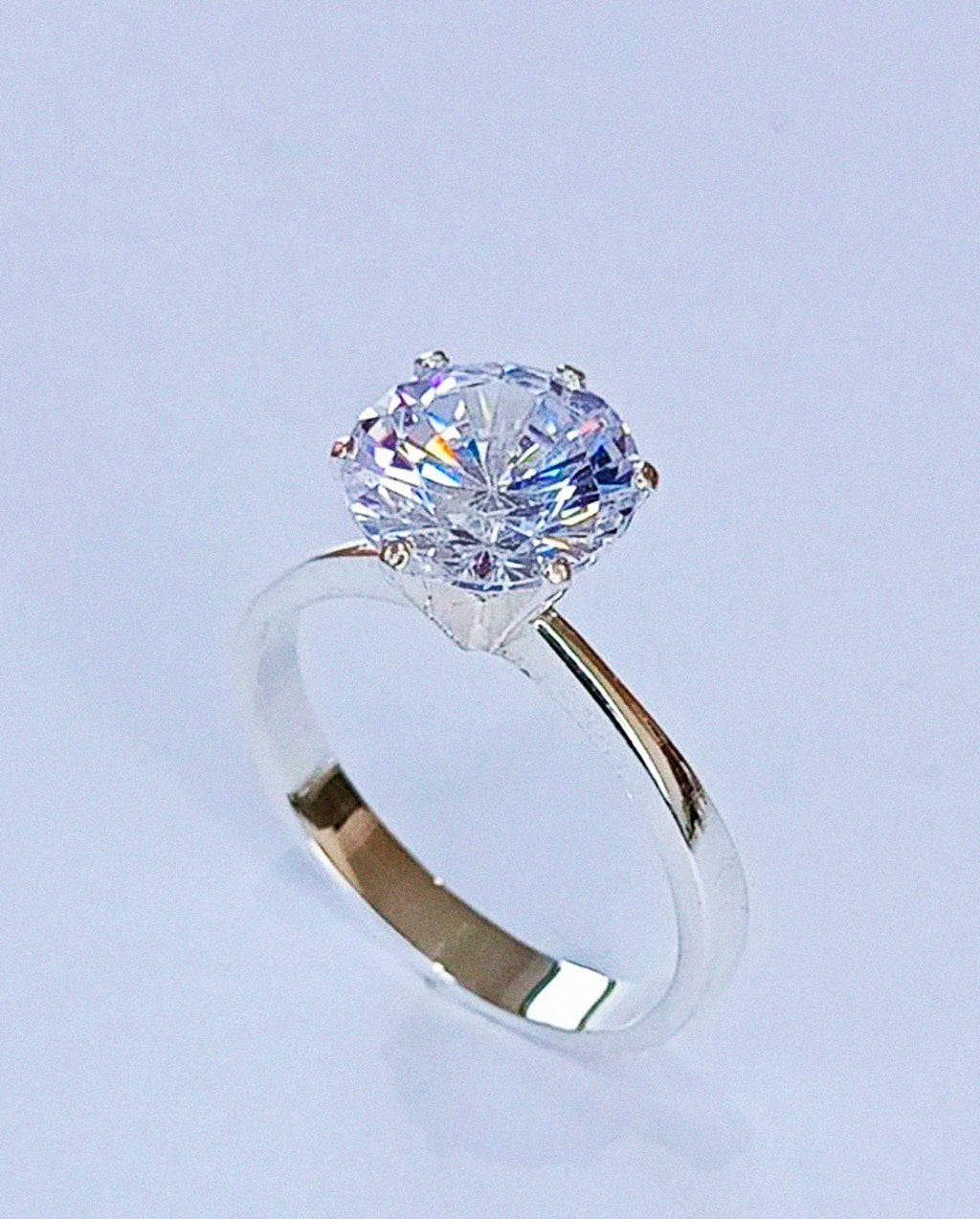 Anel Solitário em Prata 925 com Pedra de Zircônia Feminino