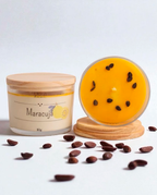 Vela Aromática Artesanal Premium 110g Vários Aromas Com Especiarias E Tampa De Madeira