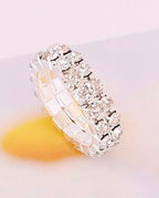 Anel Ice Cravejado em Zircônias Brilhantes – Ajustável e Confortável